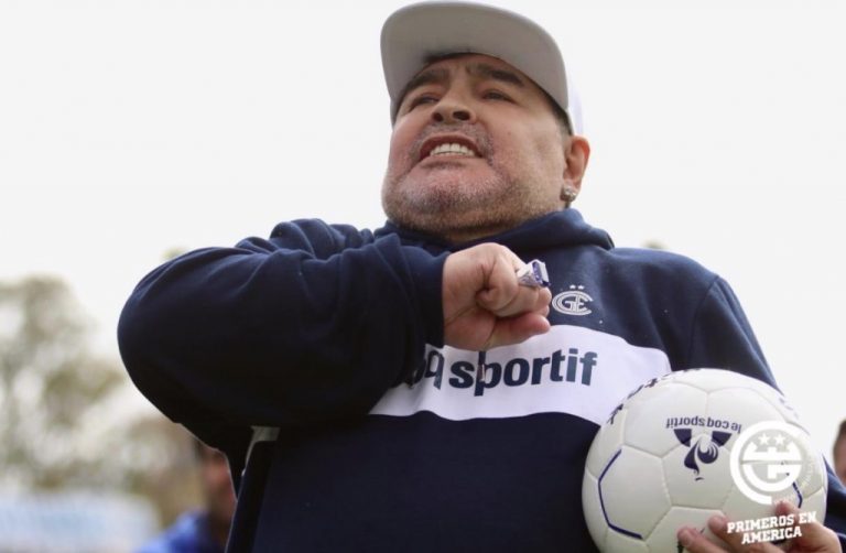 maradona-gimnasia-e1743561420393-1024x669.jpg
